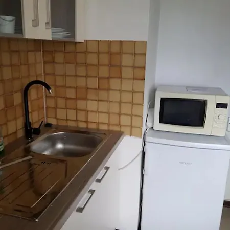 Appartment Am Stadtrand Koeln Apartment Cologne